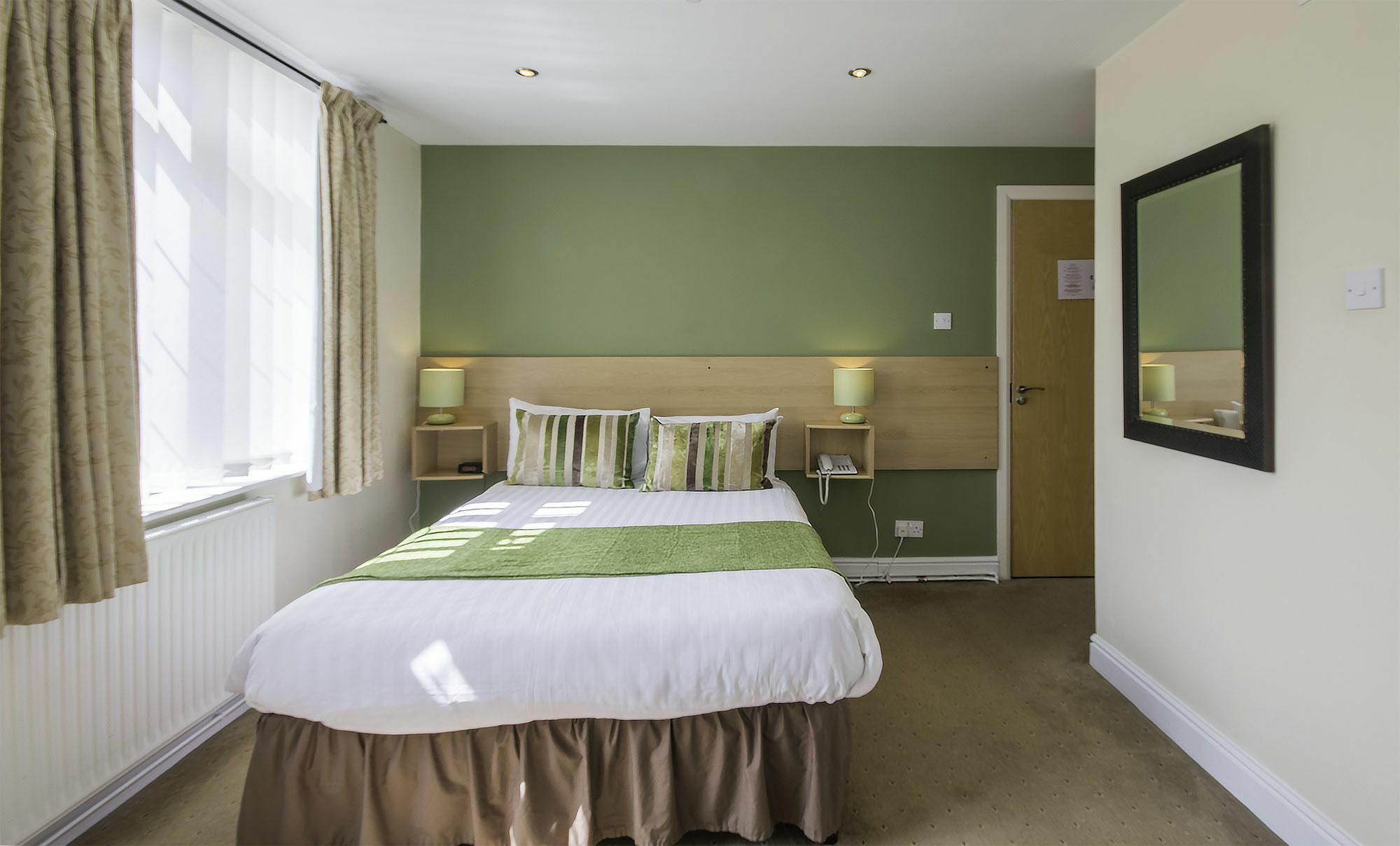Travelrest Fareham Solent Gateway Hotel Ngoại thất bức ảnh